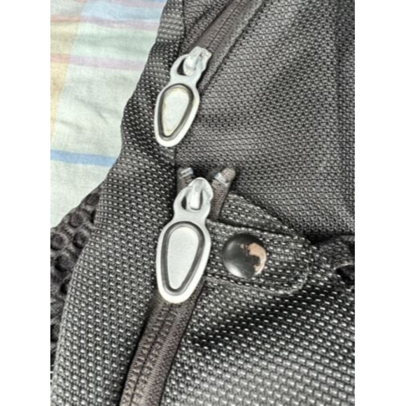 Tumi T3 Ducati Series Moto Backpack Style 6482STE 17.5”-23.25”-15 Defective - Picture 4 of 10